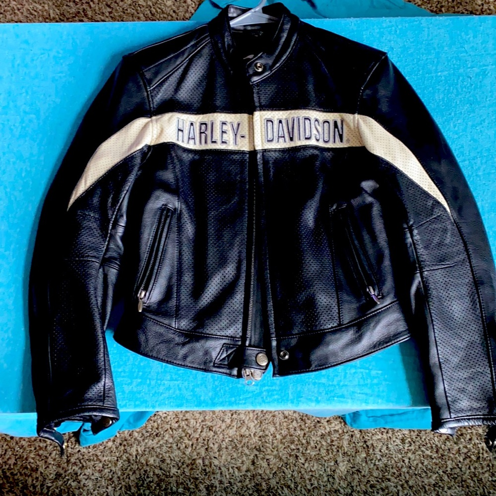 Women’s Harley Davidson leather jacket